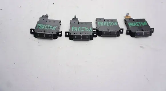 Volkswagen Phaeton Voltmeter POZOSTAE
