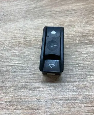 BMW 5 E39 Sunroof switch 8352182