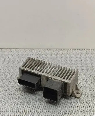 Renault Laguna III Glow plug pre-heat relay 8200558438A RCS812