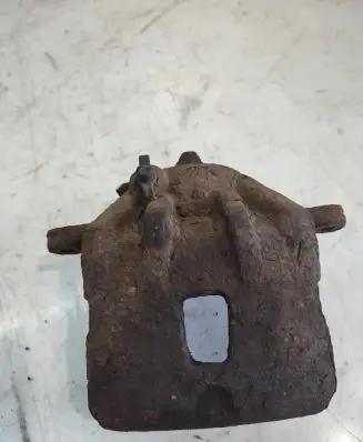Hyundai Sonata Front brake caliper