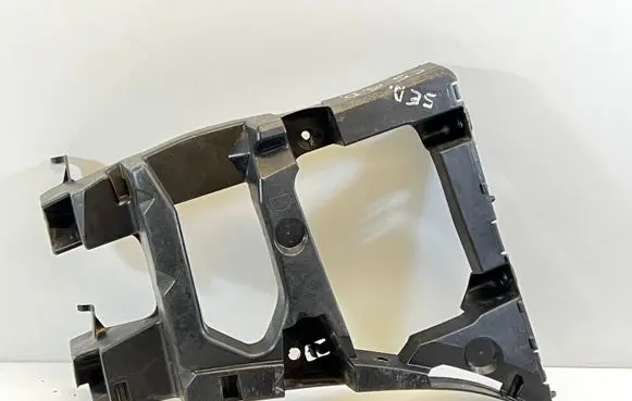 Citroen C5 Bumper support mounting bracket corner 9681049880