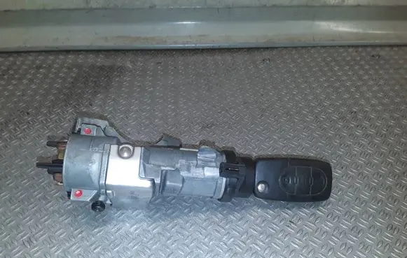 Audi A2 Ignition lock 4B0905851G