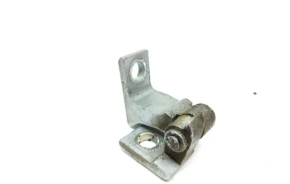 Volkswagen Touareg II Front door lower hinge 8K0831402A