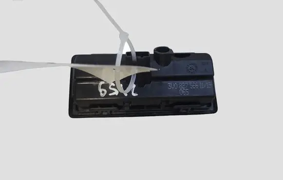 Skoda Superb B8 (3V) Tailgate opening switch 3V0827566