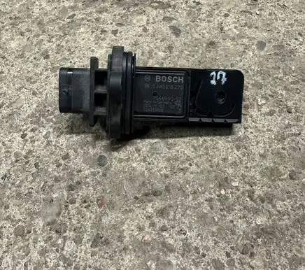 BMW 5 F10 F11 Mass air flow meter 7566990 0280218270 324315008