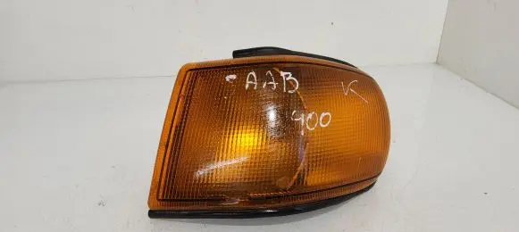 Saab 9000 CS Front indicator light 139755