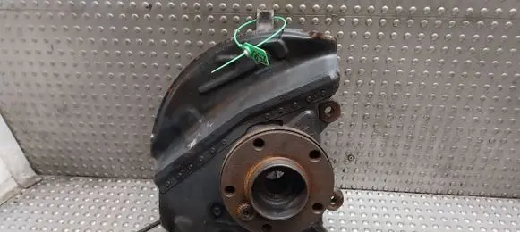 BMW X5 E53 Front wheel hub spindle knuckle 6761575