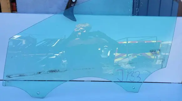 Ford Mondeo MK IV Front door window glass four-door 7S71A21411A