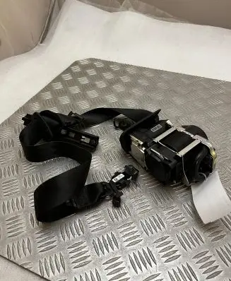 Volvo XC90 Front seatbelt P31675238