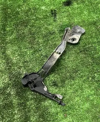Mercedes-Benz E W213 Other front suspension part a2135462080