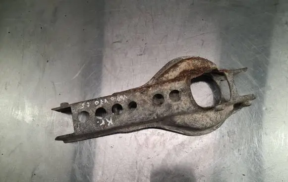 Volvo V70 Rear suspension control arm 