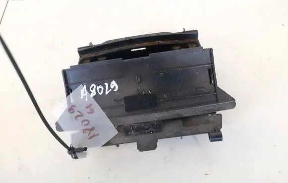 Car ashtray