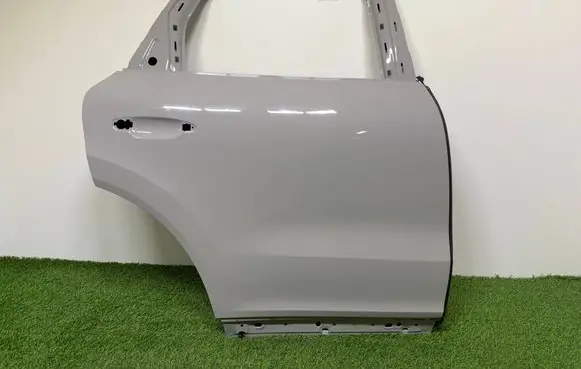 Porsche Cayenne (9Y0 9Y3) Rear door 9Y0833210