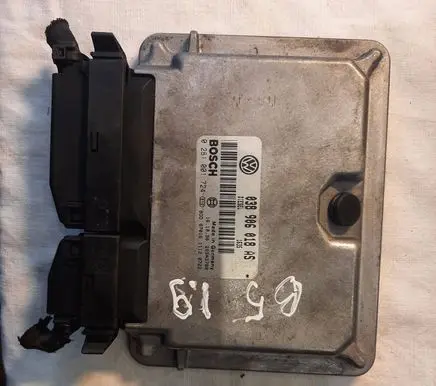 Volkswagen PASSAT B5 Engine control unit/module 038906018AS 28SA3780 0281001724
