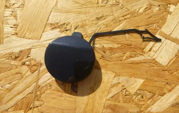 Volkswagen Touran III Tow hook cap/cover 5TA807441