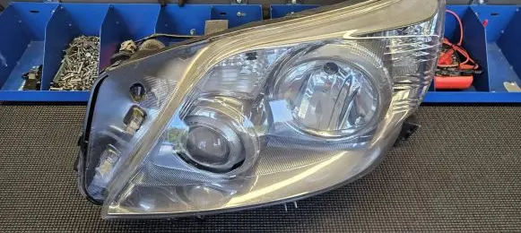Toyota Land Cruiser (J120) Headlight/headlamp