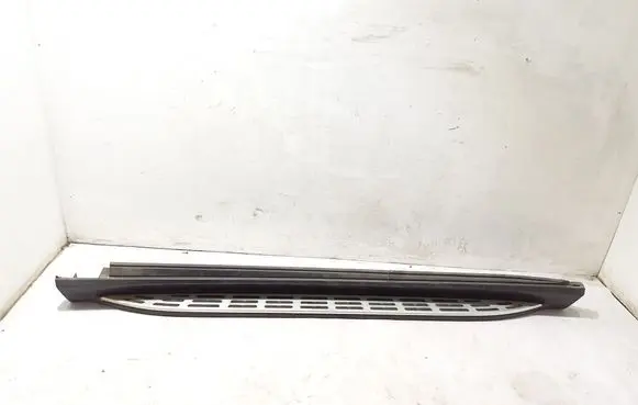Mercedes-Benz GLE W167 Sill A1676900304