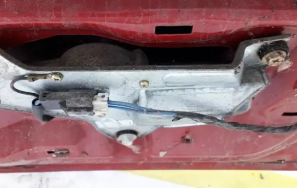 Mitsubishi Colt Rear window wiper motor 