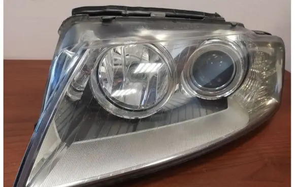 Audi A4 S4 B7 8E 8H Headlight/headlamp 4E0941029