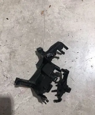 Audi A7 S7 4K8 Fuel filter bracket/mount holder 059971504M