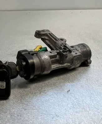 Hyundai Santa Fe Ignition lock 819202BB21