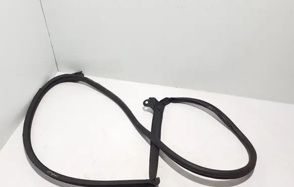 Audi A7 S7 4K8 Front door rubber seal 4K8831707D