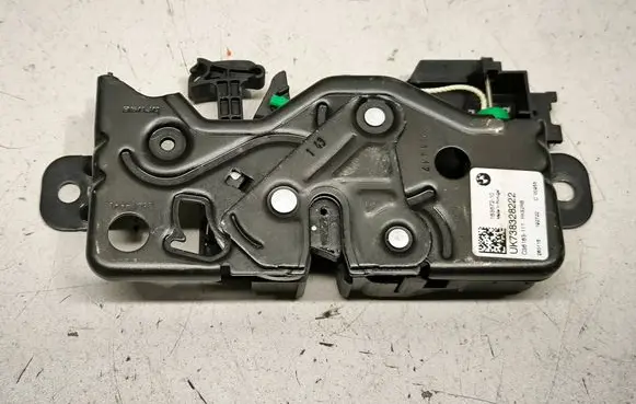 BMW 1 F70 Tailgate/trunk/boot lock/catch/latch 16367210 UK738328222