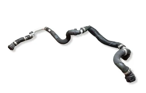 BMW 2 F44 Engine coolant pipe/hose 8631942 18986210