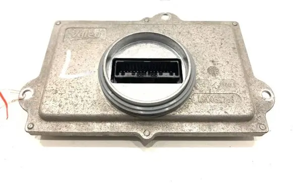 Peugeot 508 Voltage converter/converter module 90062307
