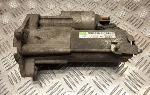 Audi A4 S4 B7 8E 8H Starter motor 06D911023A