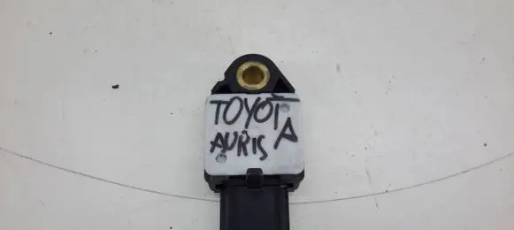 Toyota Auris 150 Airbag deployment crash/impact sensor 8983102060 1757090451