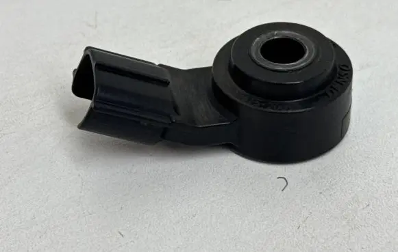 Lexus LS UCF30 Detonation knock sensor 8967520090 1710001050