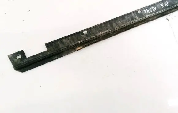 Audi A4 S4 B5 8D Front door glass trim molding 8D0837477