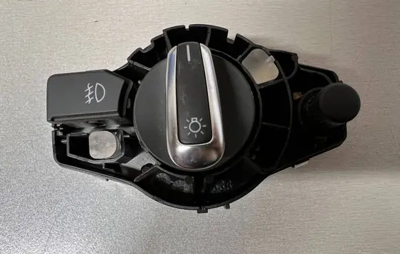 Volkswagen Touareg II Light switch 7P6941431D 2502110406 748501230000