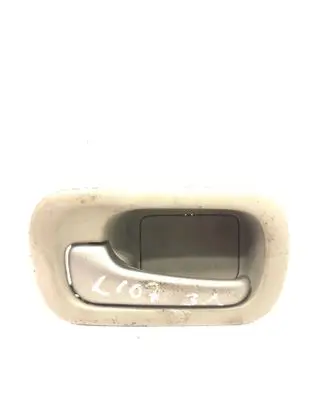Honda CR-V Rear door interior handle