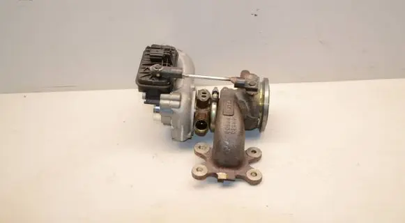 Skoda Octavia Mk4 Turbo 04E145715M 11831 04E145873G