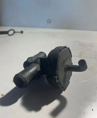 Coolant heater control valve