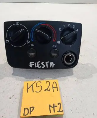 Ford Fiesta Climate control unit XS6H19C733AA