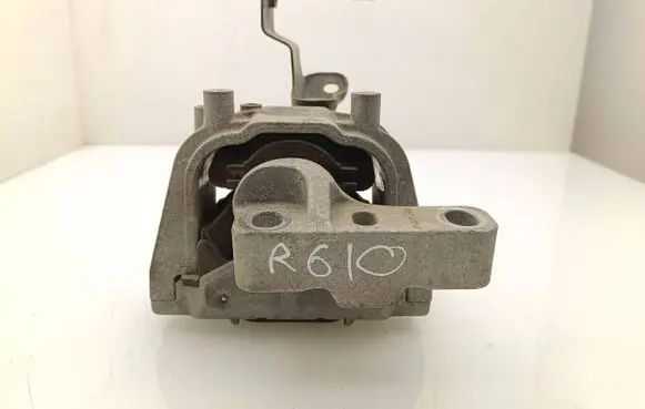 Skoda Octavia Mk2 (1Z) Engine mount bracket 1K0199262CN