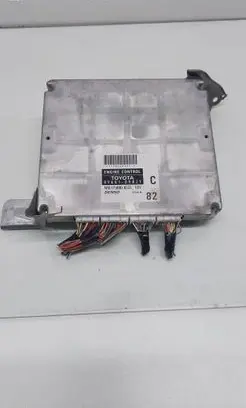 Toyota Avensis T250 Engine control unit/module 8966105821