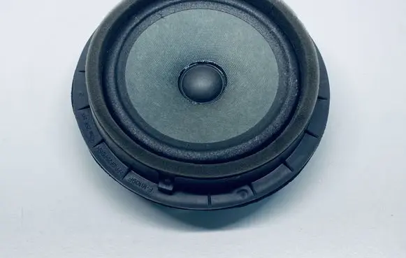 Suzuki SX4 S-Cross Front door speaker 3910286R00