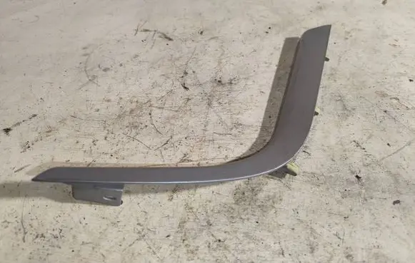 Subaru Legacy Radio/GPS head unit trim 66078ag Sp10592