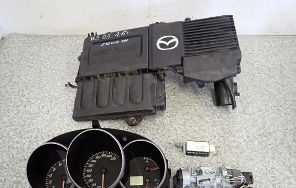 Mazda 3 I Other control units/modules