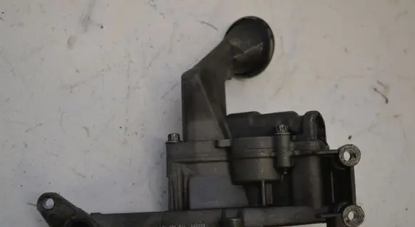 Mercedes-Benz A W168 Oil pump 6680001