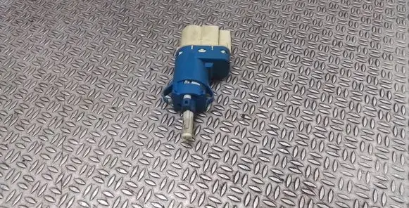 Mazda 3 I Brake pedal sensor switch 3M5T9C872AB
