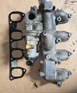 Ford Mondeo MK IV Intake manifold G944A