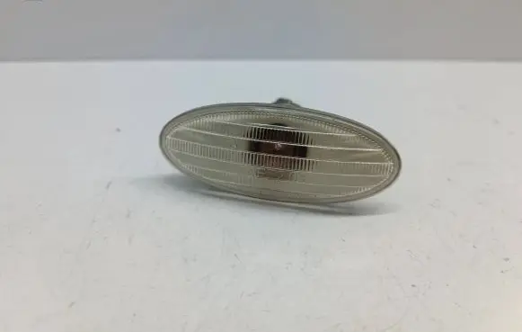 Nissan Note (E11) Front fender indicator light A045496