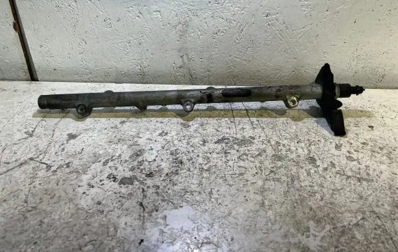 BMW 5 E39 Fuel main line pipe 0445216002 004094