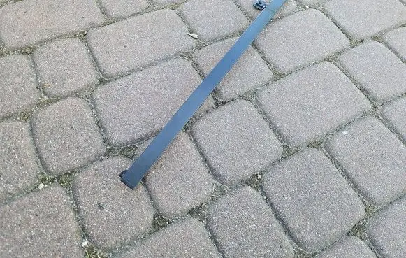 Opel Zafira C Front door rubber seal