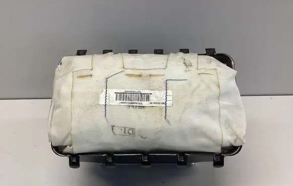 Jeep Commander Passenger airbag P608236700AA